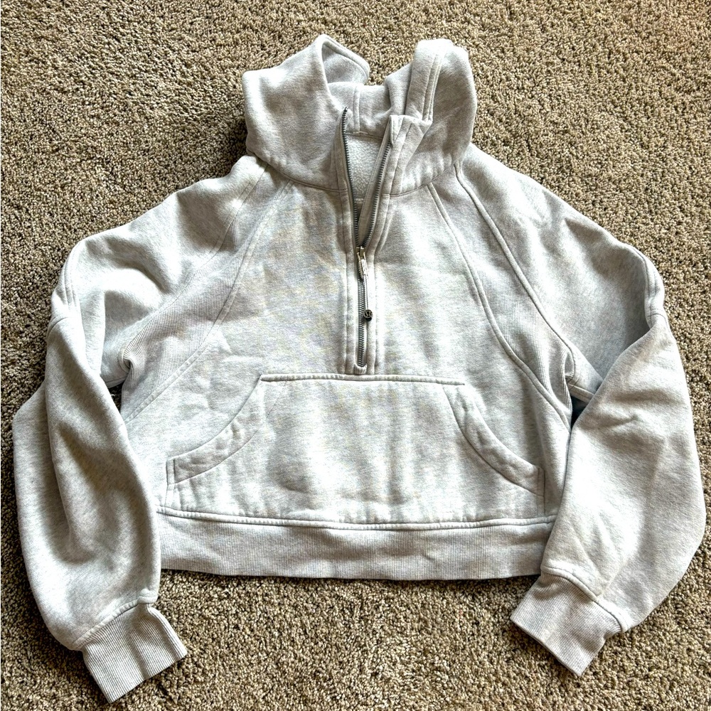 Lululemon scuba half zip!!!